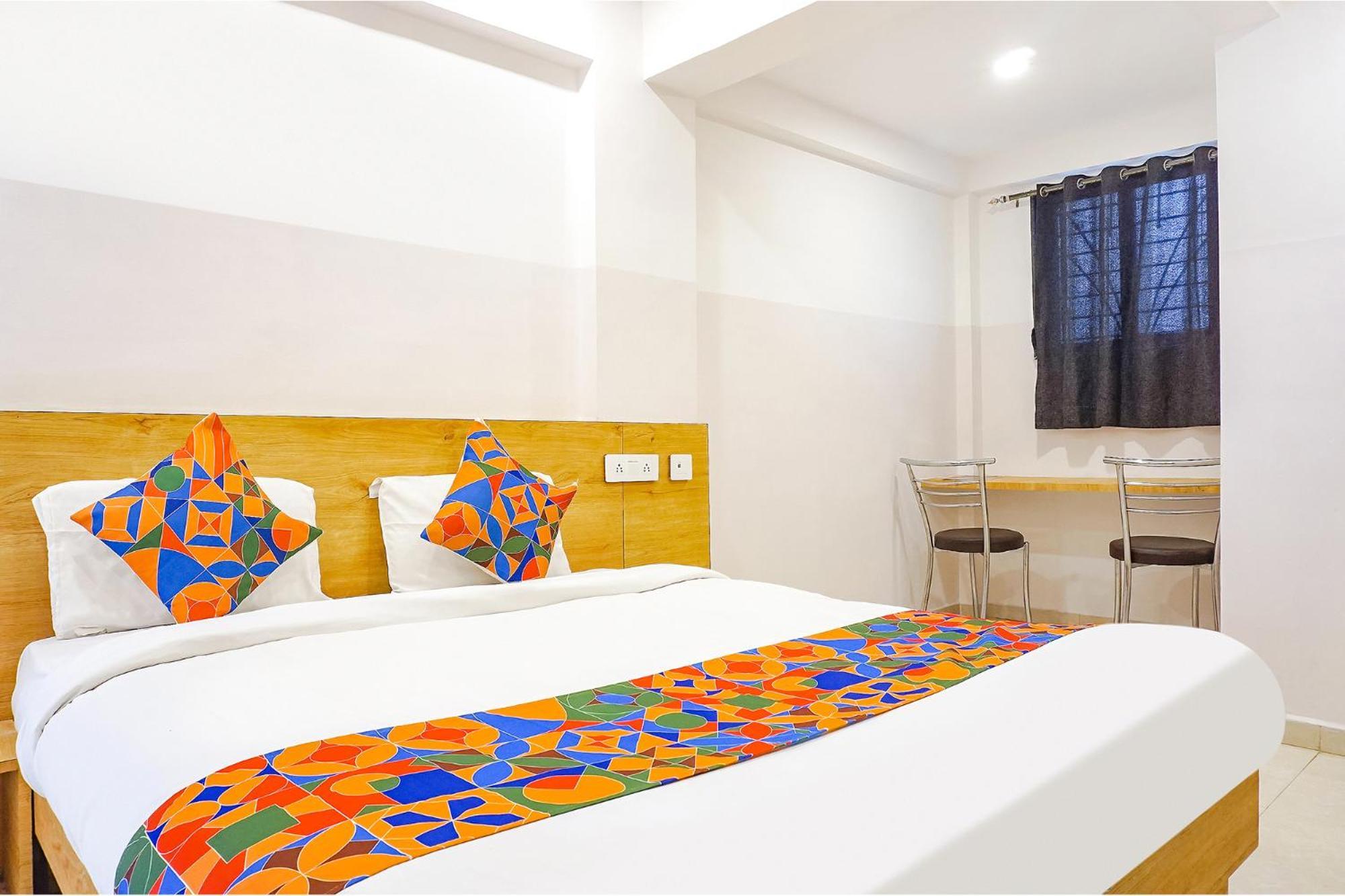 Fabhotel Saffron Inn I - Nr Darshan Museum Πούνε Εξωτερικό φωτογραφία