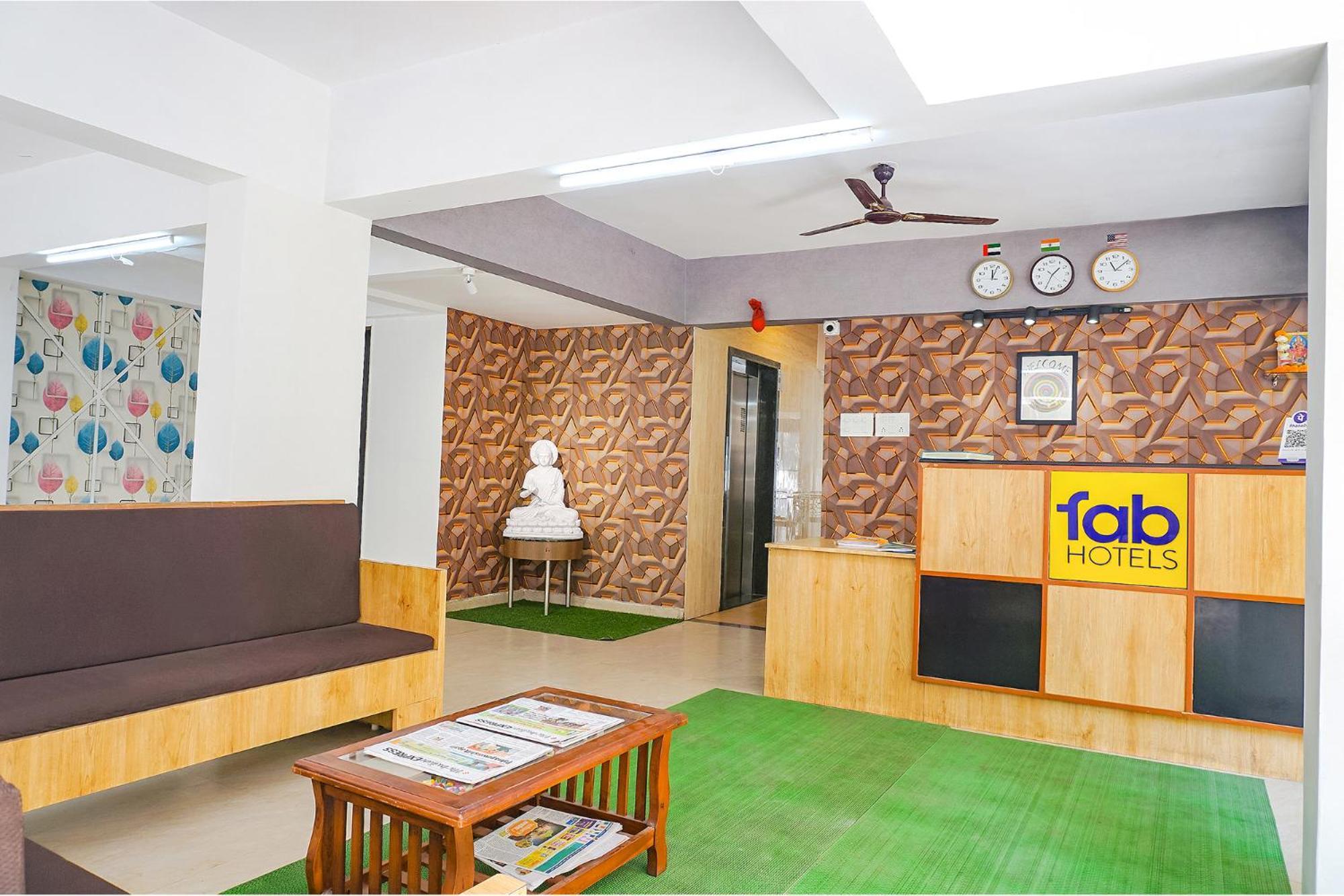 Fabhotel Saffron Inn I - Nr Darshan Museum Πούνε Εξωτερικό φωτογραφία