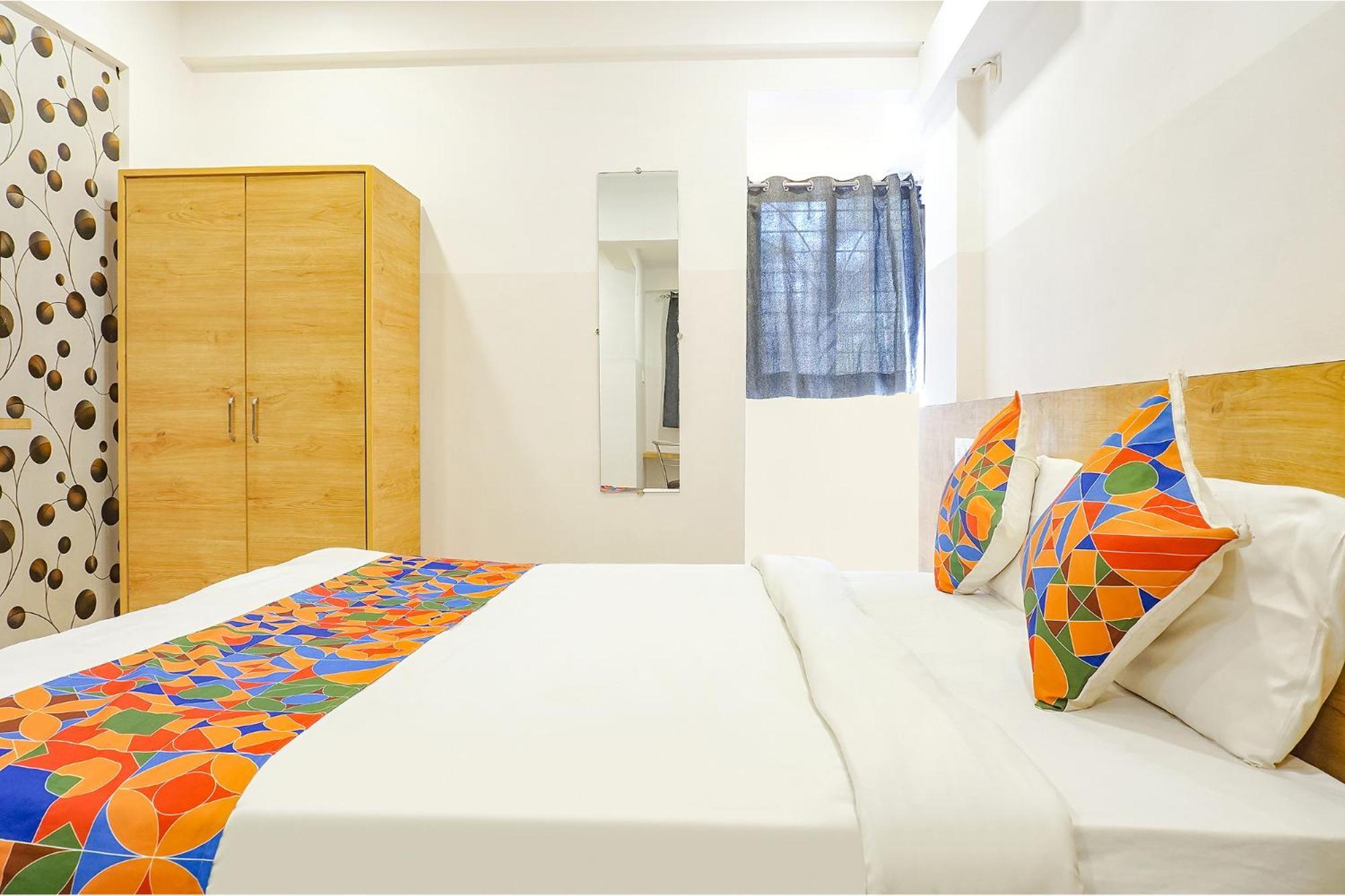 Fabhotel Saffron Inn I - Nr Darshan Museum Πούνε Εξωτερικό φωτογραφία