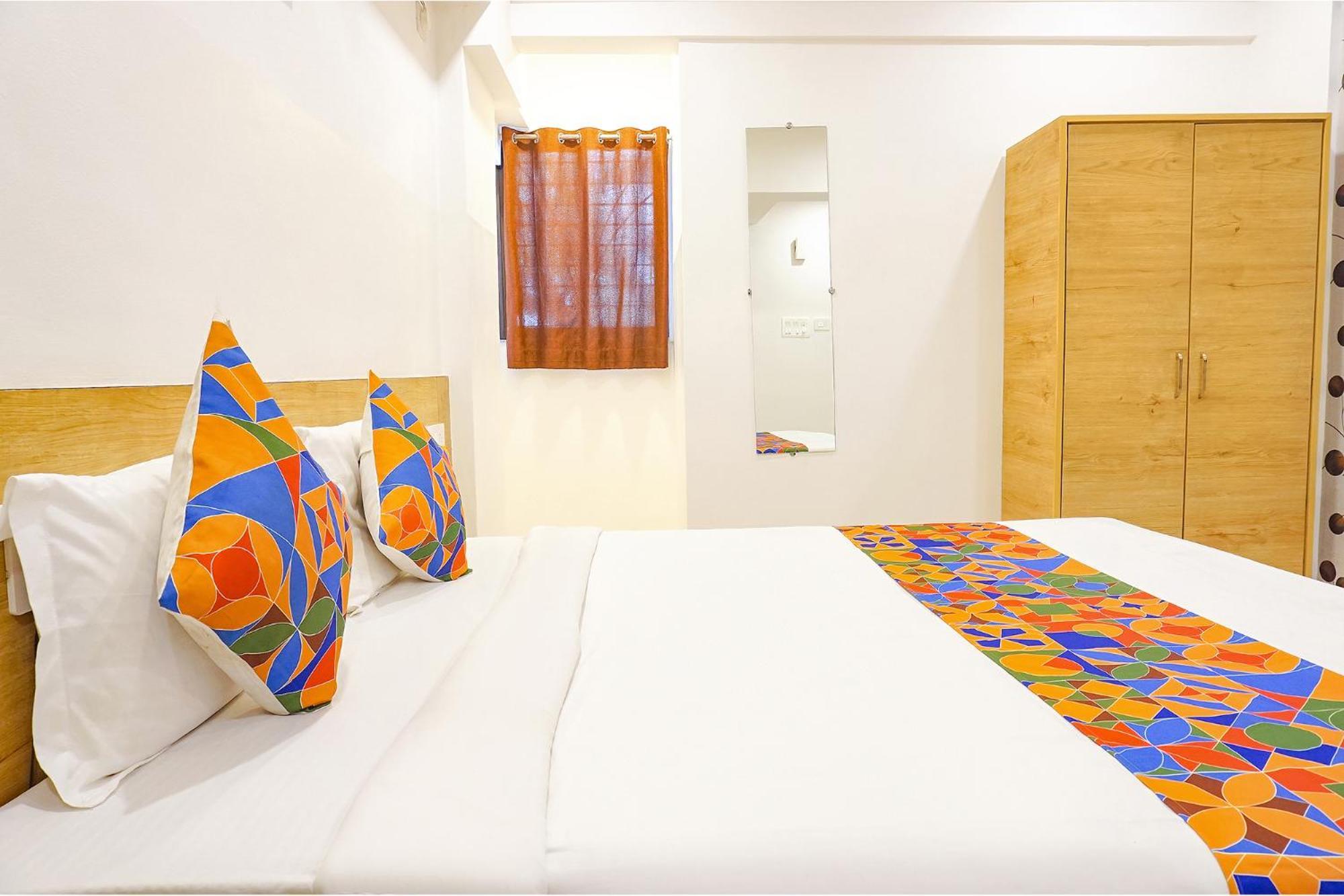 Fabhotel Saffron Inn I - Nr Darshan Museum Πούνε Εξωτερικό φωτογραφία